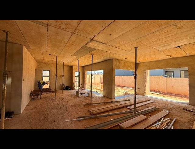 4 BEDROOM HOUSE FOR SALE IN FOUNTAINBROOK ESTATE